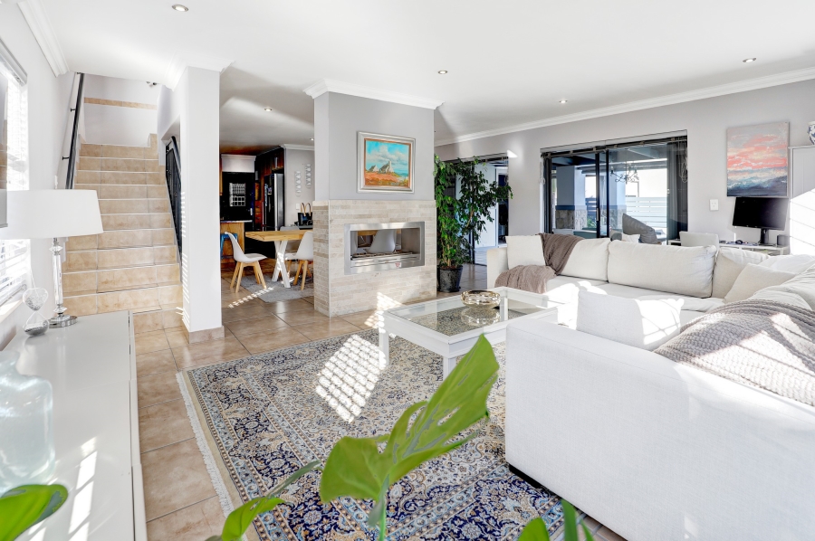 4 Bedroom Property for Sale in Burgundy Estate Western Cape